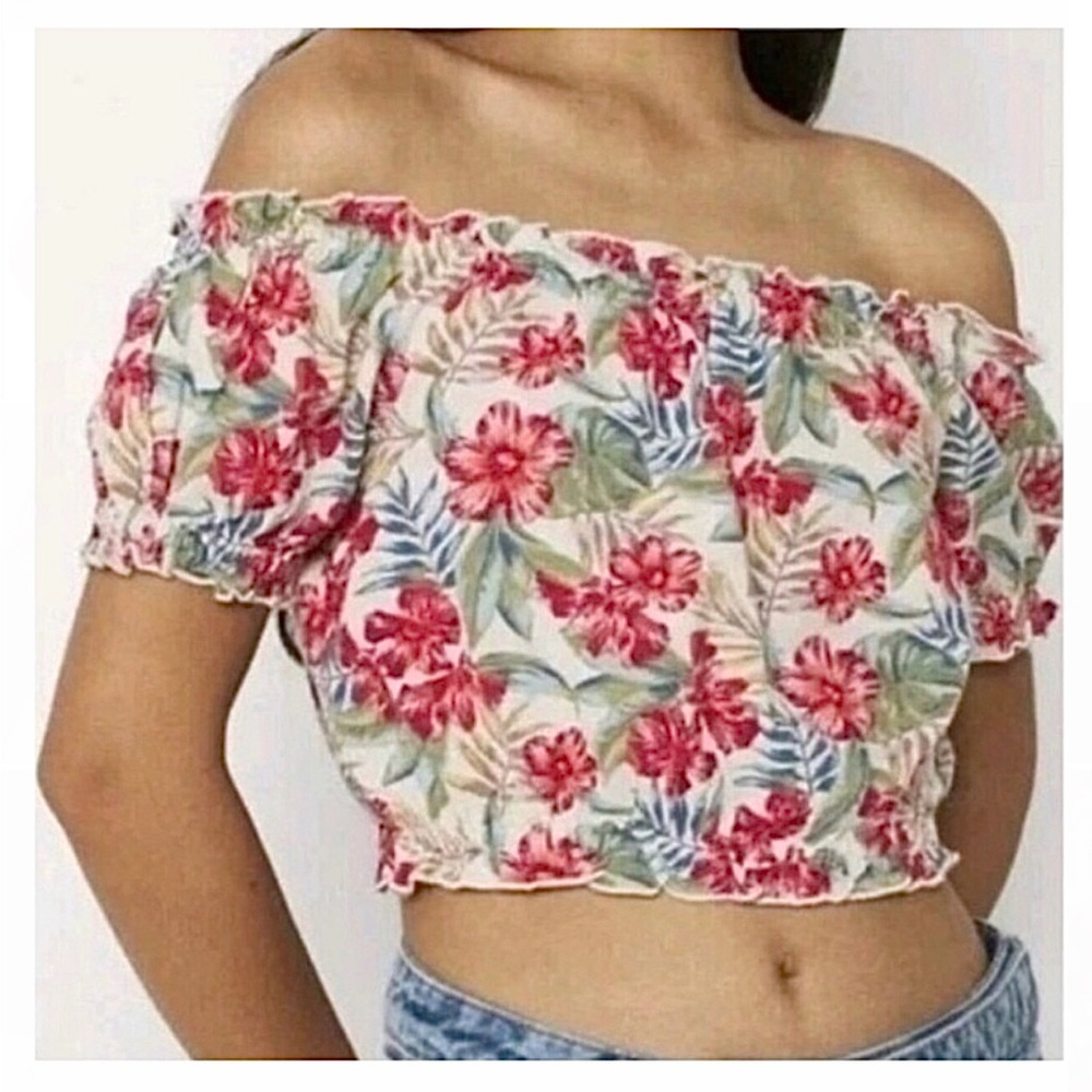 AE - Tropical Off Shoulder Crop Tee